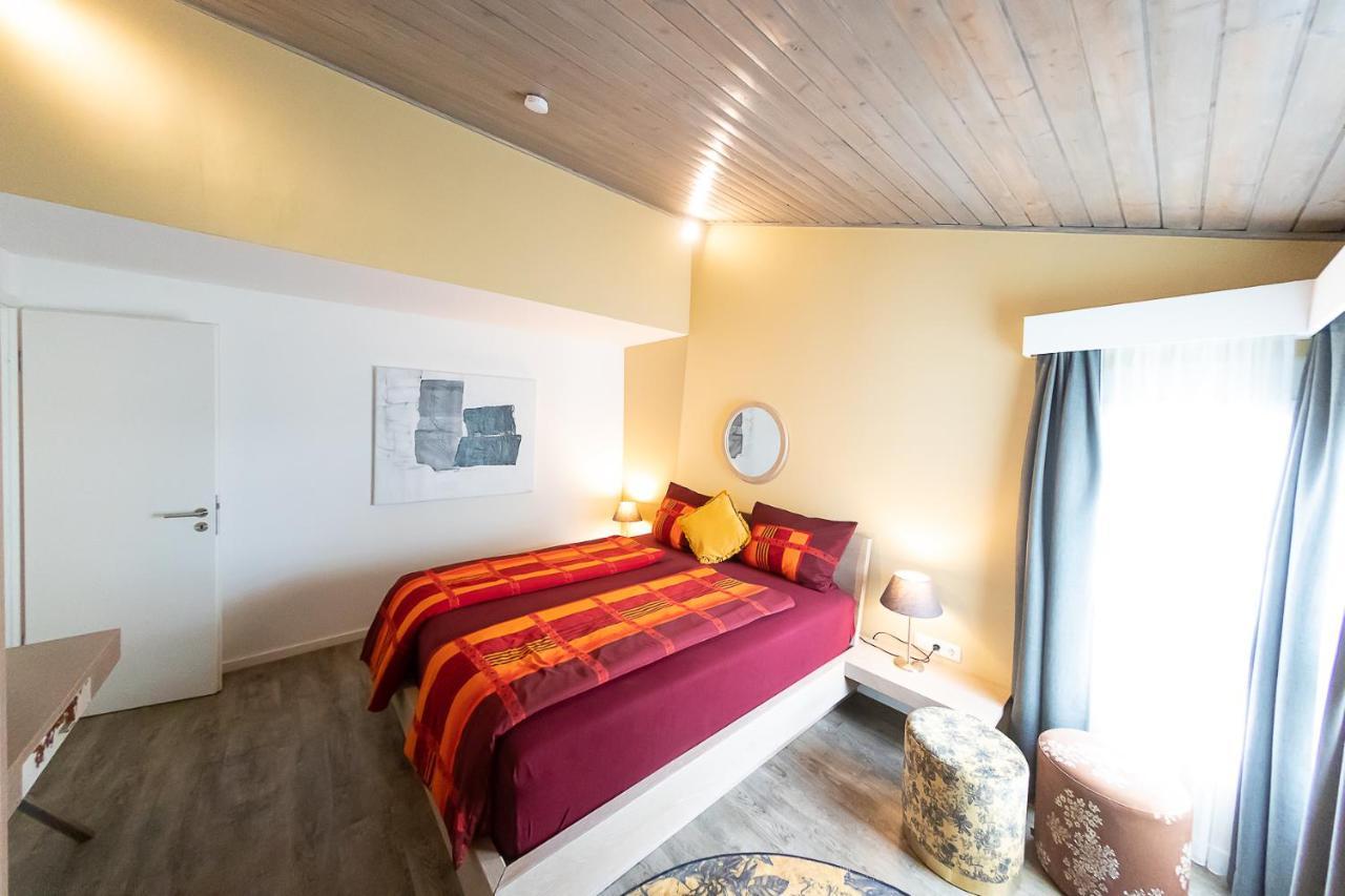 Апартаменты Vip Deluxe 107Qm Auf Zwei Etagen 1 Dopplezimmer Eg 1 Doppelzimmer Auf Der Galerie Sowie 2 Badezimmer Und Komplette Kueche Mit Mikrowelle Und Backofen Ideal Fuer 1 Bis 6 Gaeste Direkter Blick Auf Garten Und Bergblick Alles Nur Nicht 0815 Шлирзе Экстерьер фото